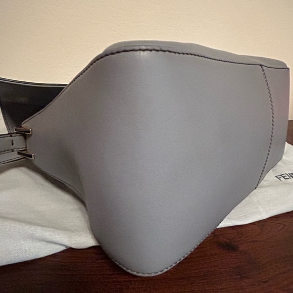 Fendi Large Bag Rare color - Picture 6 of 12